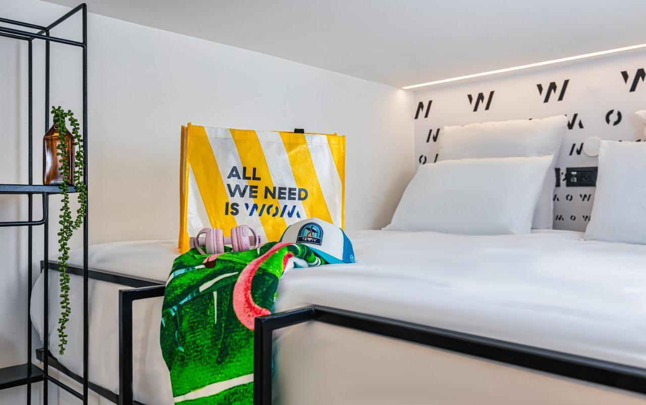 Wom Beach Pod Hotel - A Member Of Brown Hotels 텔아비브 외부 사진